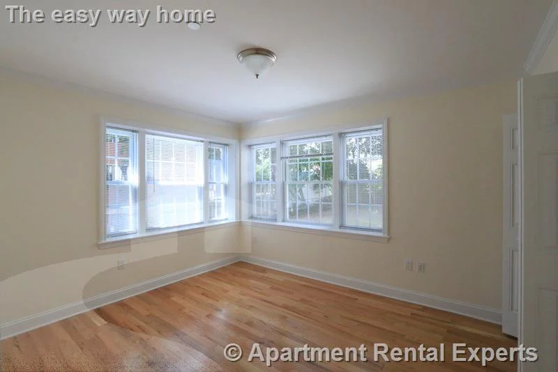 3 bed, 1 bath apartment for rent at 55 Langdon St Unit 2, Harvard Square — photo 11 of 20