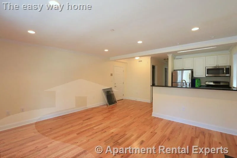 3 bed, 1 bath apartment for rent at 55 Langdon St Unit 2, Harvard Square — photo 3 of 20