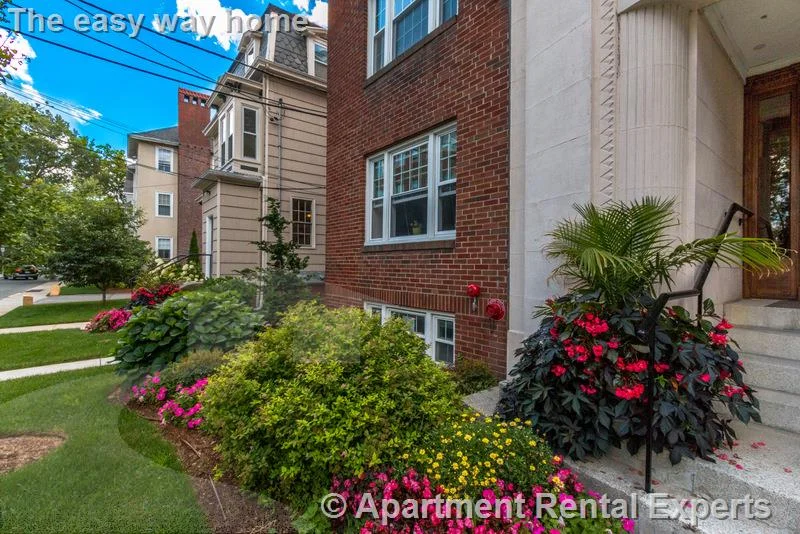 3 bed, 1 bath apartment for rent at 55 Langdon St Unit 2, Harvard Square — photo 17 of 20