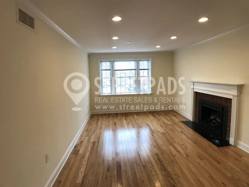 3 bed, 1.5 bath apartment for rent at 55 Langdon St Unit 3, Neighborhood Nine — photo 3 of 29