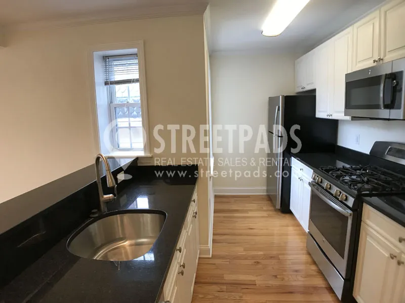 3 bed, 1.5 bath apartment for rent at 55 Langdon St Unit 3, Neighborhood Nine — photo 7 of 29