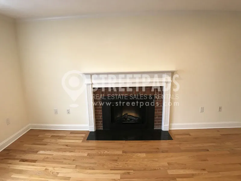 3 bed, 1.5 bath apartment for rent at 55 Langdon St Unit 3, Neighborhood Nine — photo 5 of 29