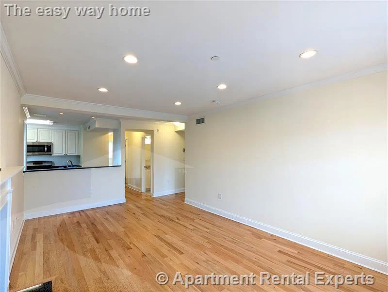 3 bed, 1 bath apartment for rent at 55 Langdon St Unit 5, Harvard Square — photo 3 of 19