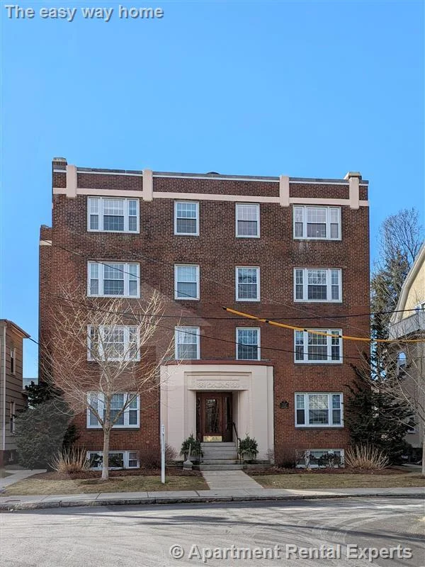 3 bed, 1 bath apartment for rent at 55 Langdon St Unit 6, Harvard Square — photo 14 of 16