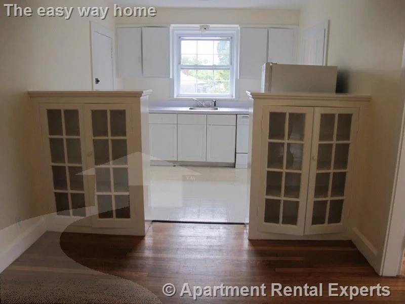 3 bed, 1 bath apartment for rent at 55 Langdon St Unit 8, Harvard Square — photo 8 of 10