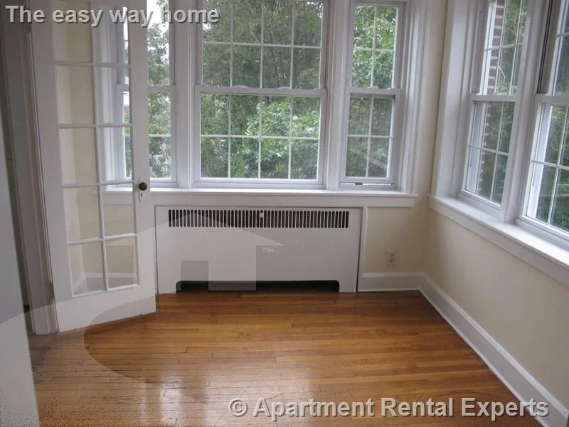 3 bed, 1 bath apartment for rent at 55 Langdon St Unit 8, Harvard Square — photo 5 of 10