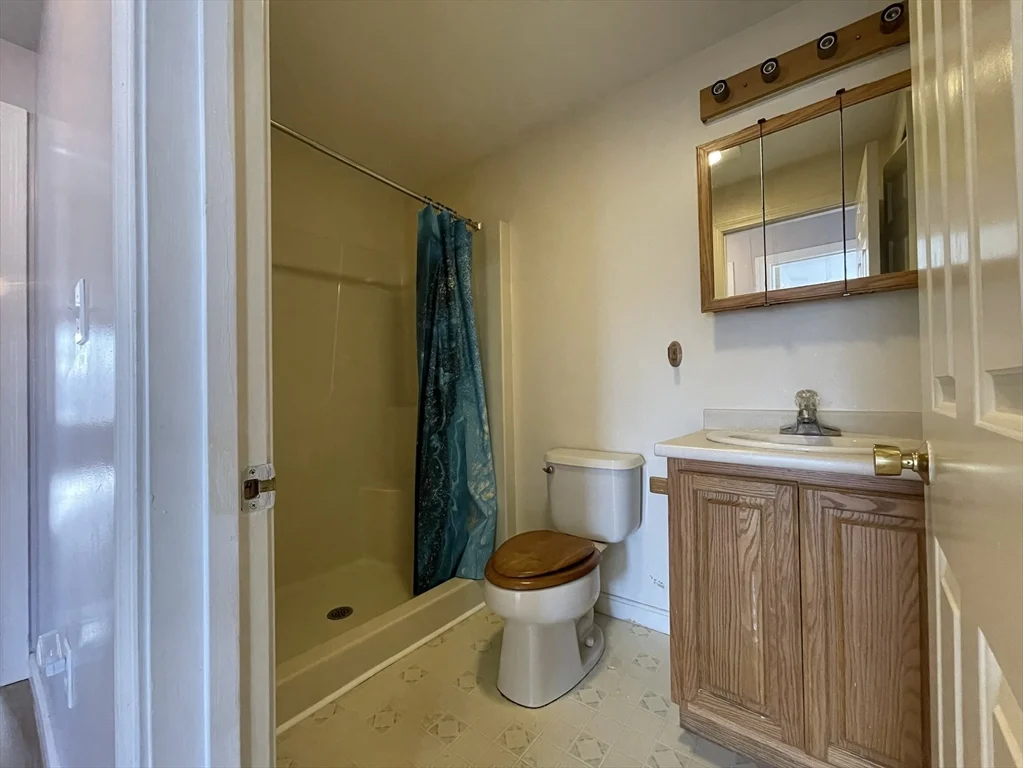 3 bed, 2 bath apartment for rent at 55 Ledgecrest Dr Unit 55, Worcester — photo 9 of 10