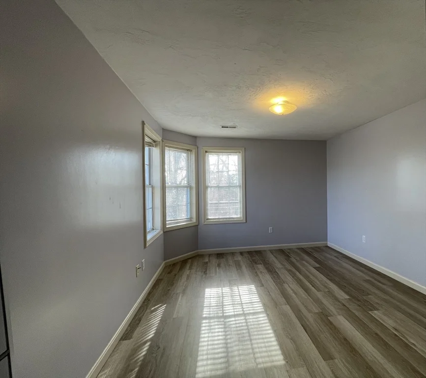 3 bed, 2 bath apartment for rent at 55 Ledgecrest Dr Unit 55, Worcester — photo 7 of 10