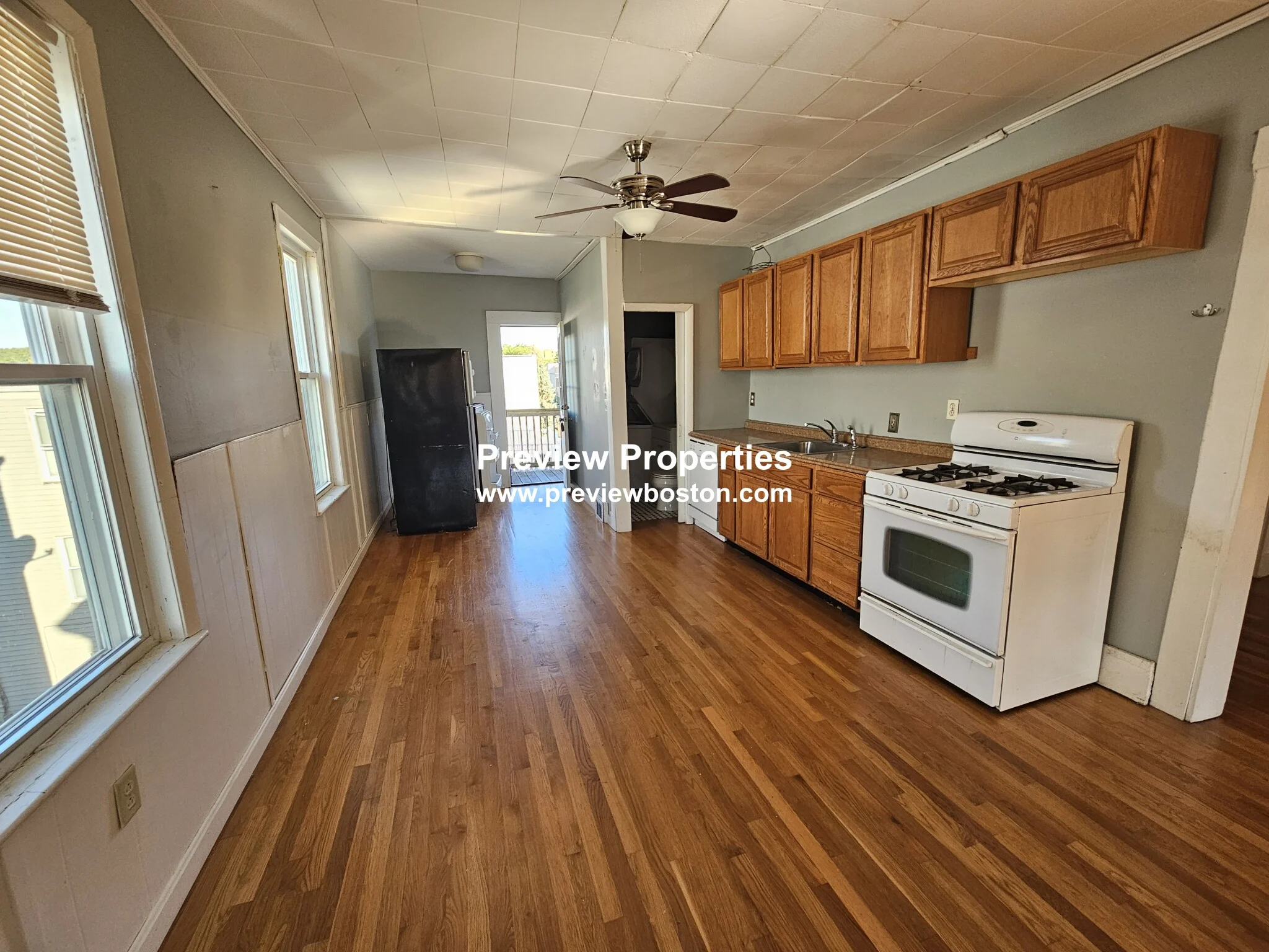 3 bed, 1.5 bath apartment for rent at 55 Leicester St Unit 3P, Brighton