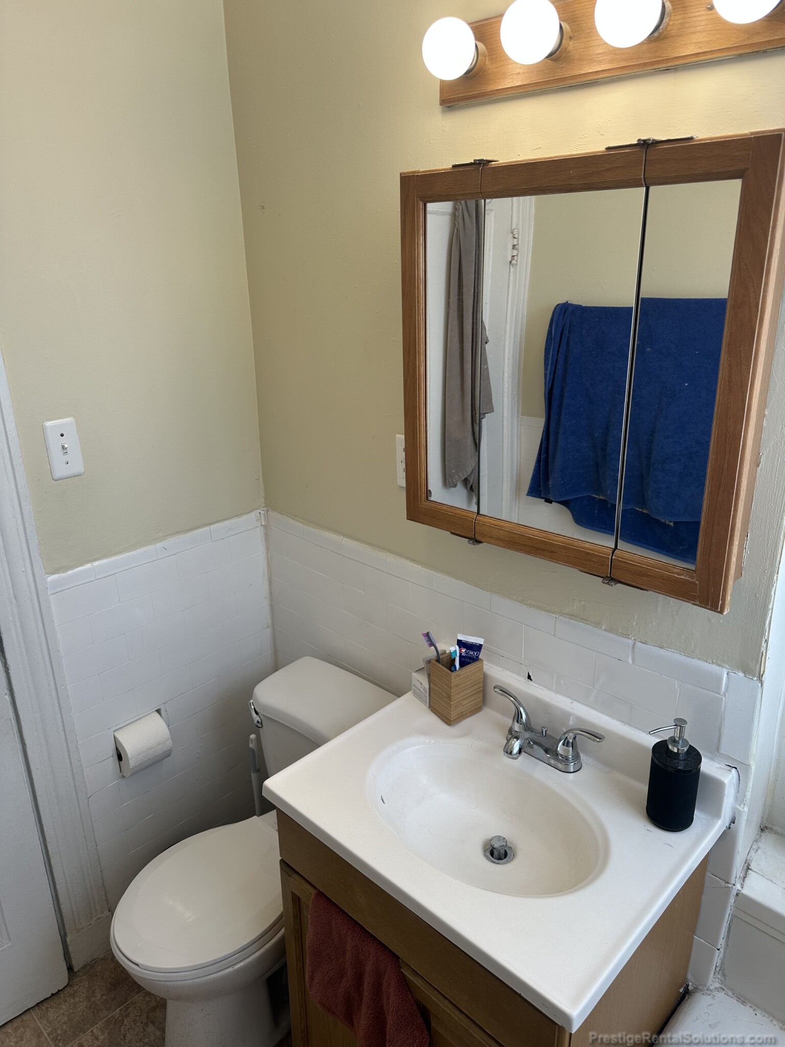 1 split bed, 1 bath apartment for rent at 55 Linden St Unit 1, Allston — photo 7 of 13