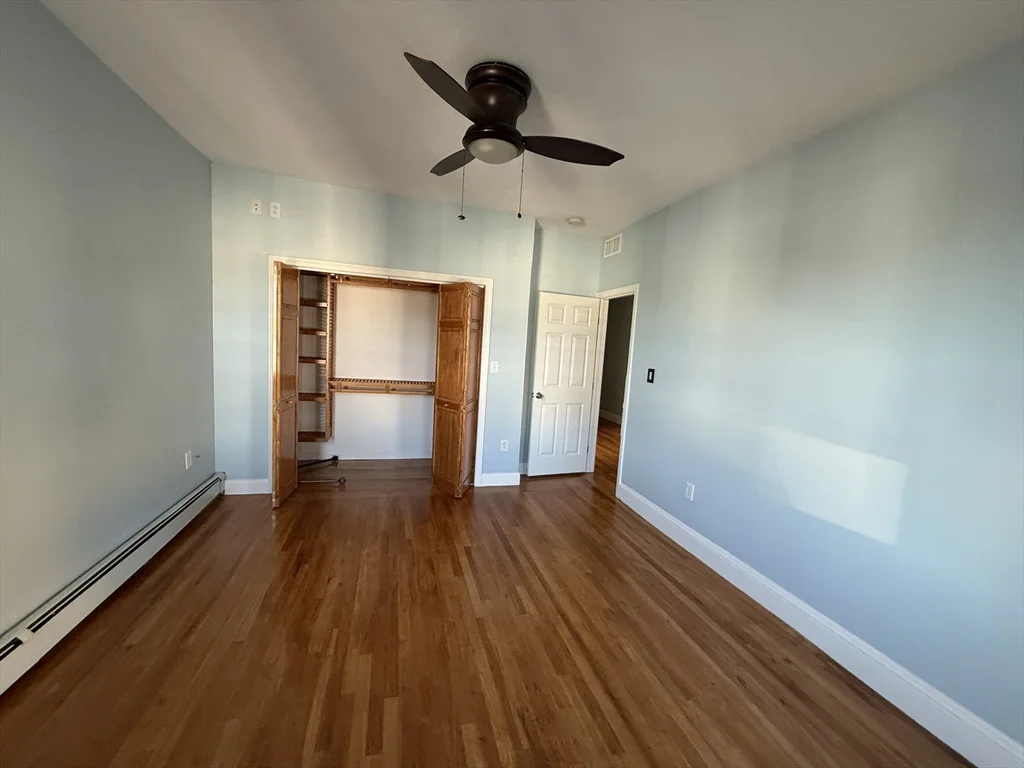 4 bed, 1 bath apartment for rent at 55 Lithgow St Unit 3, Dorchester — photo 4 of 16