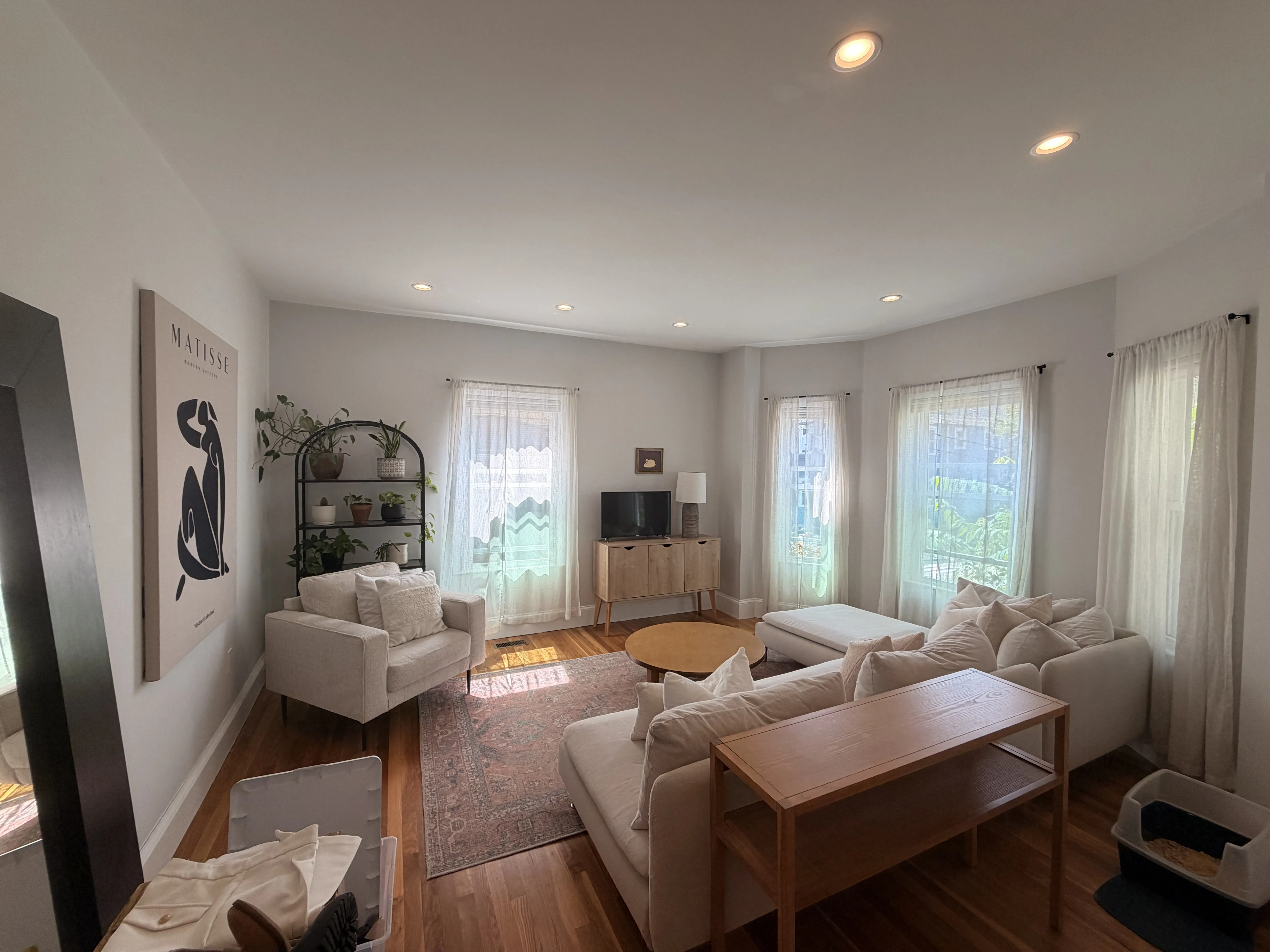 1 bed, 1 bath apartment for rent at 55 Lowell St Unit 1, Spring Hill
