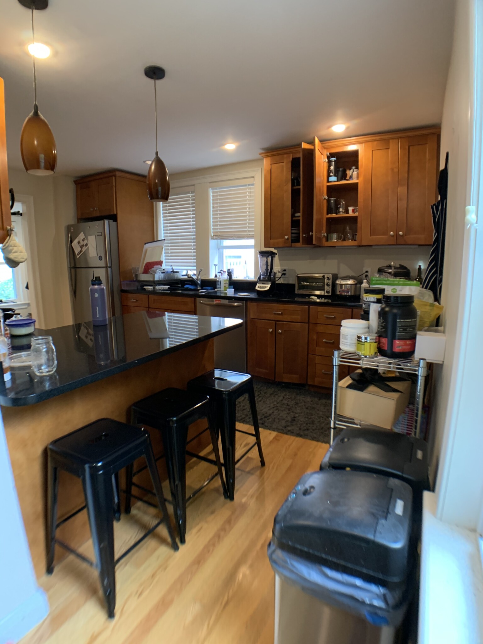 3 bed, 2 bath apartment for rent at 55 Lowell St Unit R, Spring Hill — photo 4 of 25