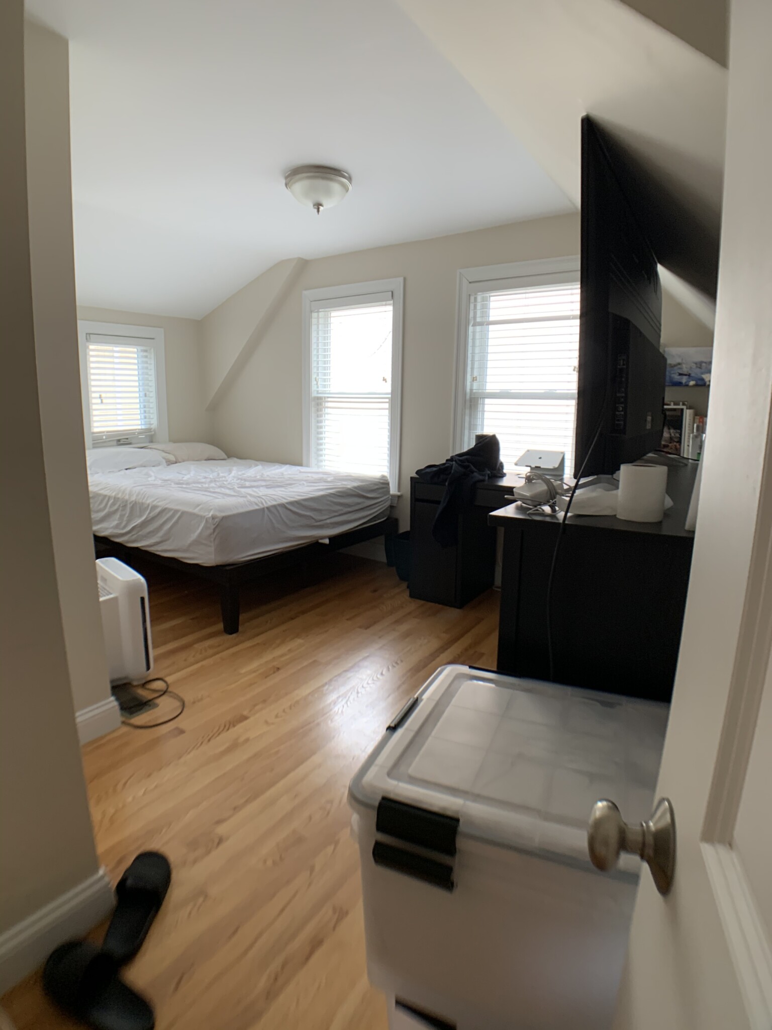 3 bed, 2 bath apartment for rent at 55 Lowell St Unit R, Spring Hill — photo 13 of 25