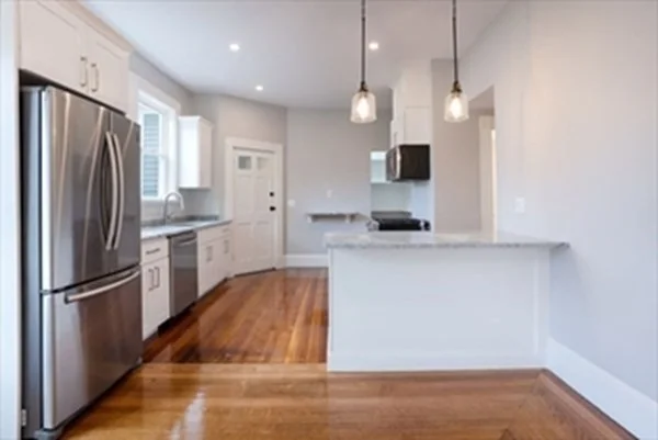 2 bed, 1 bath apartment for rent at 55 Lyndhurst Unit 1, Dorchester — photo 4 of 17