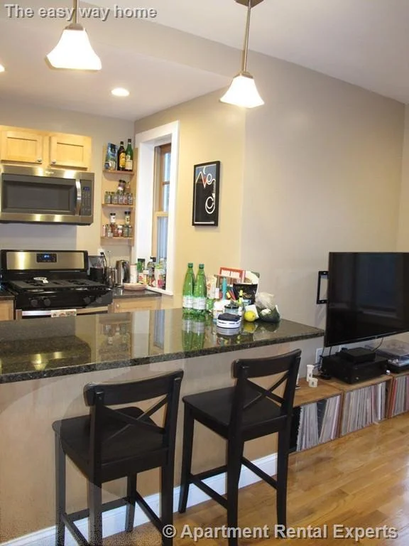 2 bed, 1 bath apartment for rent at 55 Magazine St Unit 21, Cambridgeport — photo 4 of 10