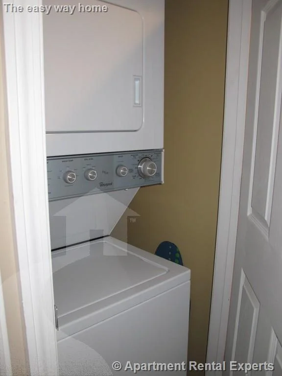 2 bed, 1 bath apartment for rent at 55 Magazine St Unit 21, Cambridgeport — photo 9 of 10