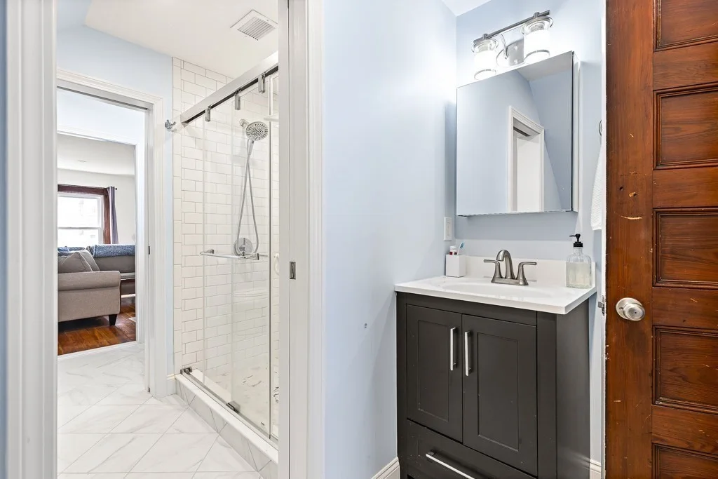 5 bed, 2 bath apartment for rent at 55 Main St Unit -, Winter Hill — photo 21 of 21