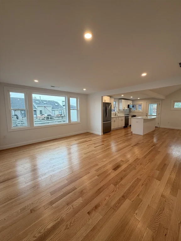 3 bed, 2 bath apartment for rent at 55 Mansfield Unit B, Gloucester — photo 2 of 23