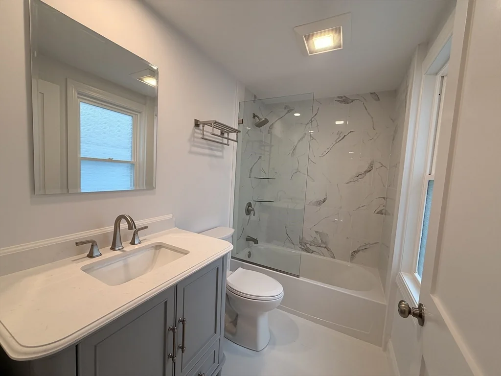 3 bed, 2 bath apartment for rent at 55 Mansfield Unit B, Gloucester — photo 16 of 23