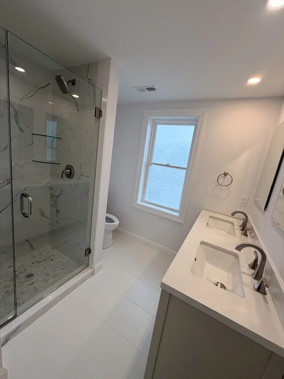 3 bed, 2 bath apartment for rent at 55 Mansfield Unit B, Gloucester — photo 17 of 23