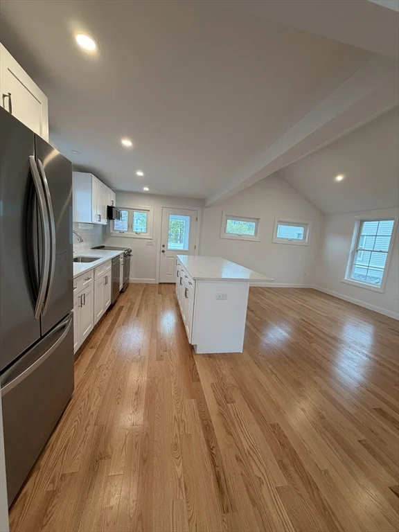 3 bed, 2 bath apartment for rent at 55 Mansfield Unit B, Gloucester — photo 7 of 23