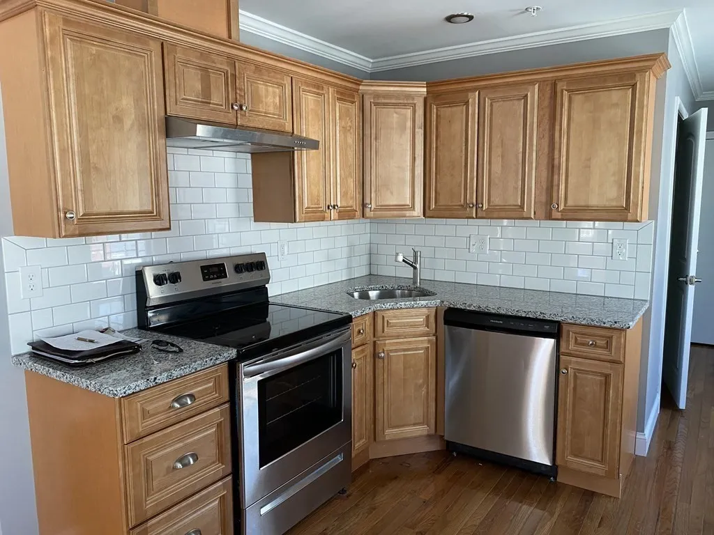 2 bed, 1 bath apartment for rent at 55 Marshall St Unit 3, Winter Hill