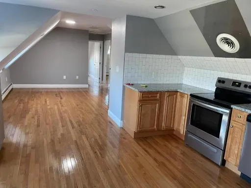 2 bed, 1 bath apartment for rent at 55 Marshall St Unit 4, Winter Hill — photo 2 of 10