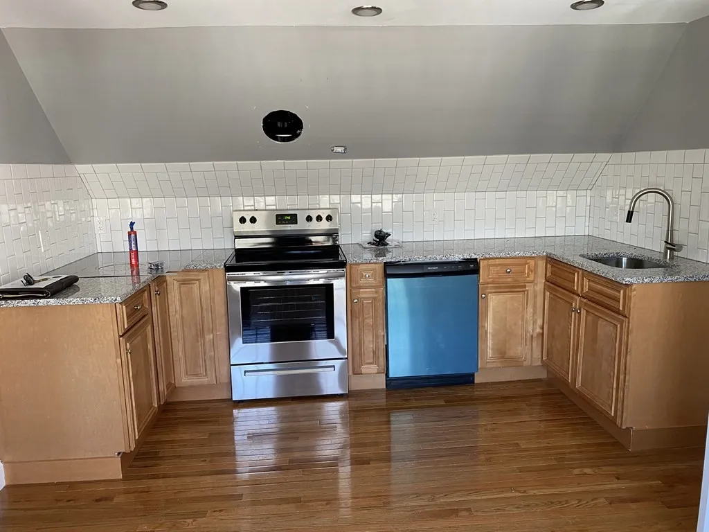 2 bed, 1 bath apartment for rent at 55 Marshall St Unit 4, Winter Hill