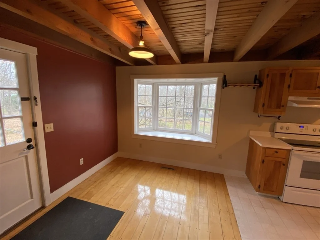 3 bed, 2 bath apartment for rent at 55 Montague Unit N/A, Sunderland — photo 3 of 16