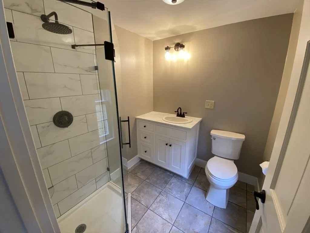 3 bed, 2 bath apartment for rent at 55 Montague Unit N/A, Sunderland — photo 13 of 16