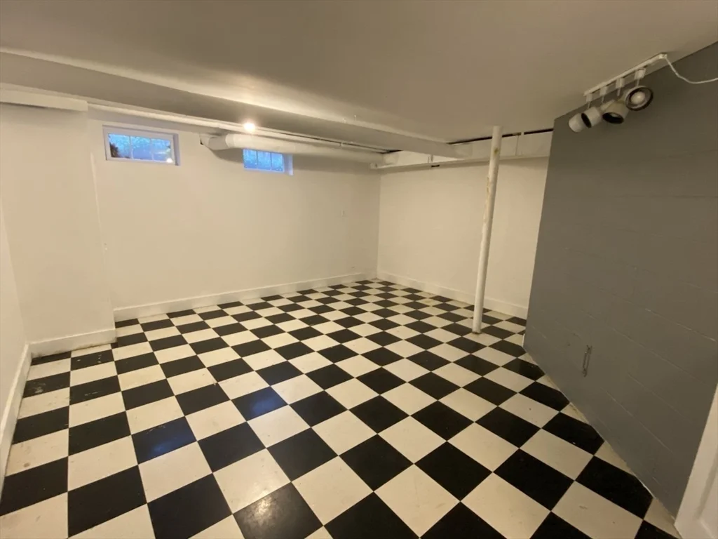 3 bed, 2 bath apartment for rent at 55 Montague Unit N/A, Sunderland — photo 14 of 16