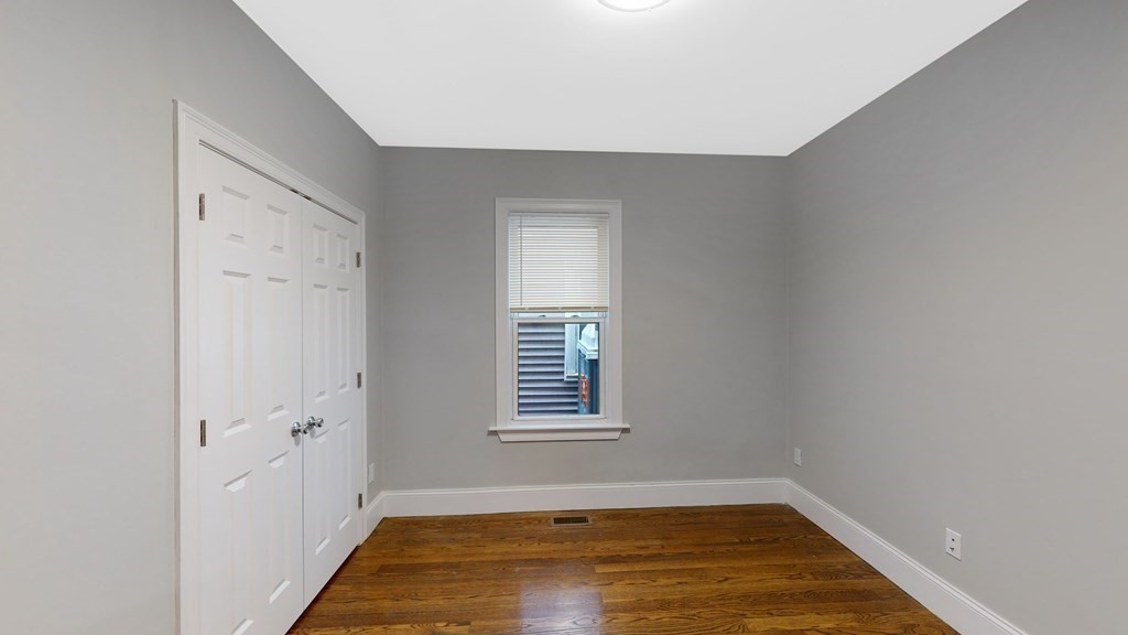 4 bed, 2 bath apartment for rent at 55 Mount Vernon St Unit 1, Dorchester — photo 5 of 16