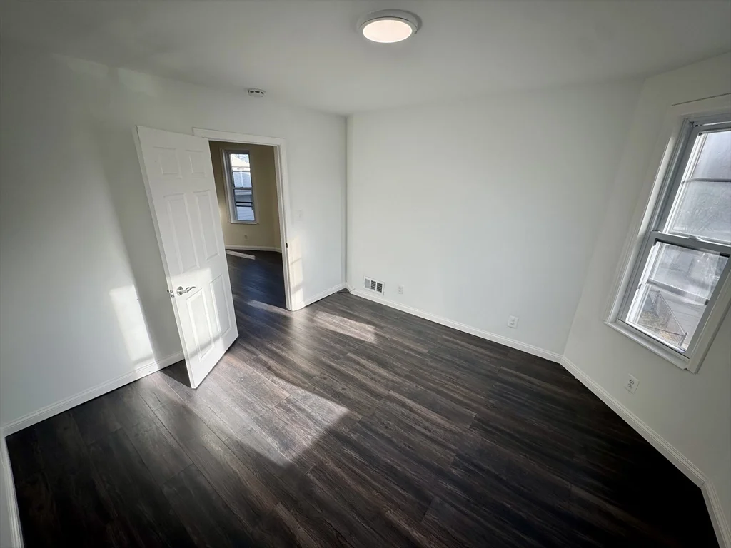 2 bed, 1 bath apartment for rent at 55 Myrtle St Unit 2, Everett — photo 7 of 10
