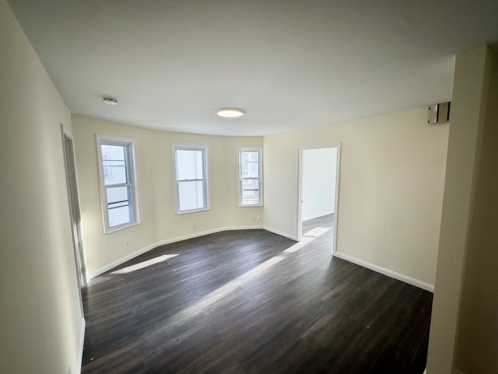 2 bed, 1 bath apartment for rent at 55 Myrtle St Unit 2, Everett — photo 5 of 10