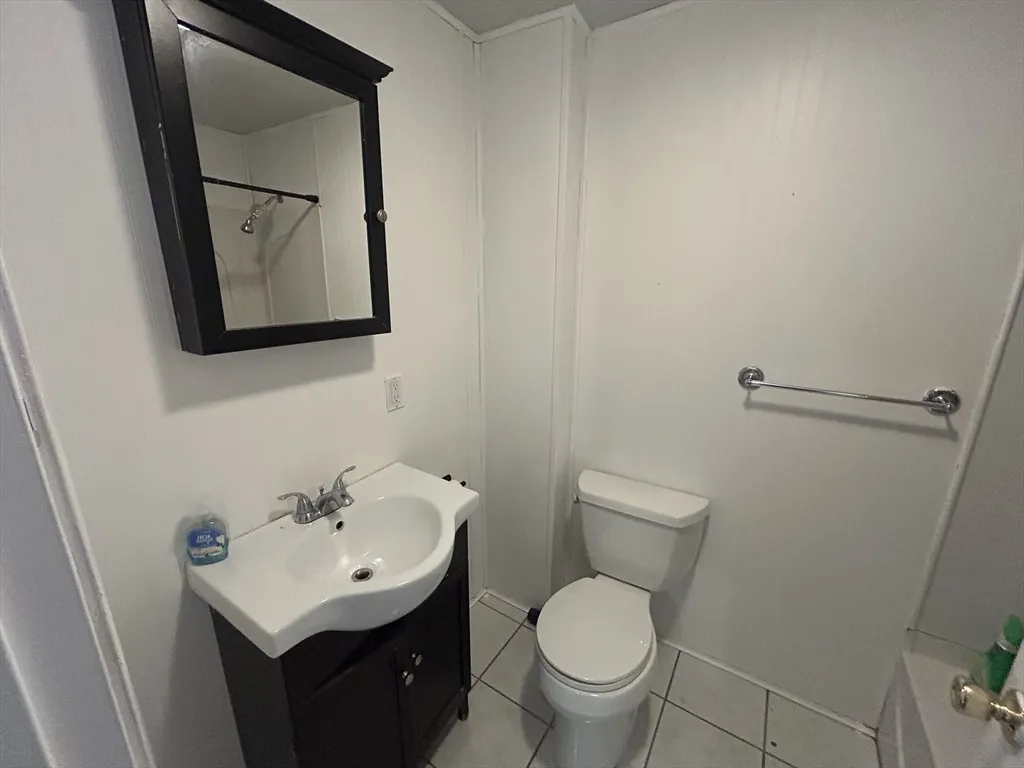 4 bed, 2 bath apartment for rent at 55 P St Unit 2, South Boston — photo 25 of 34