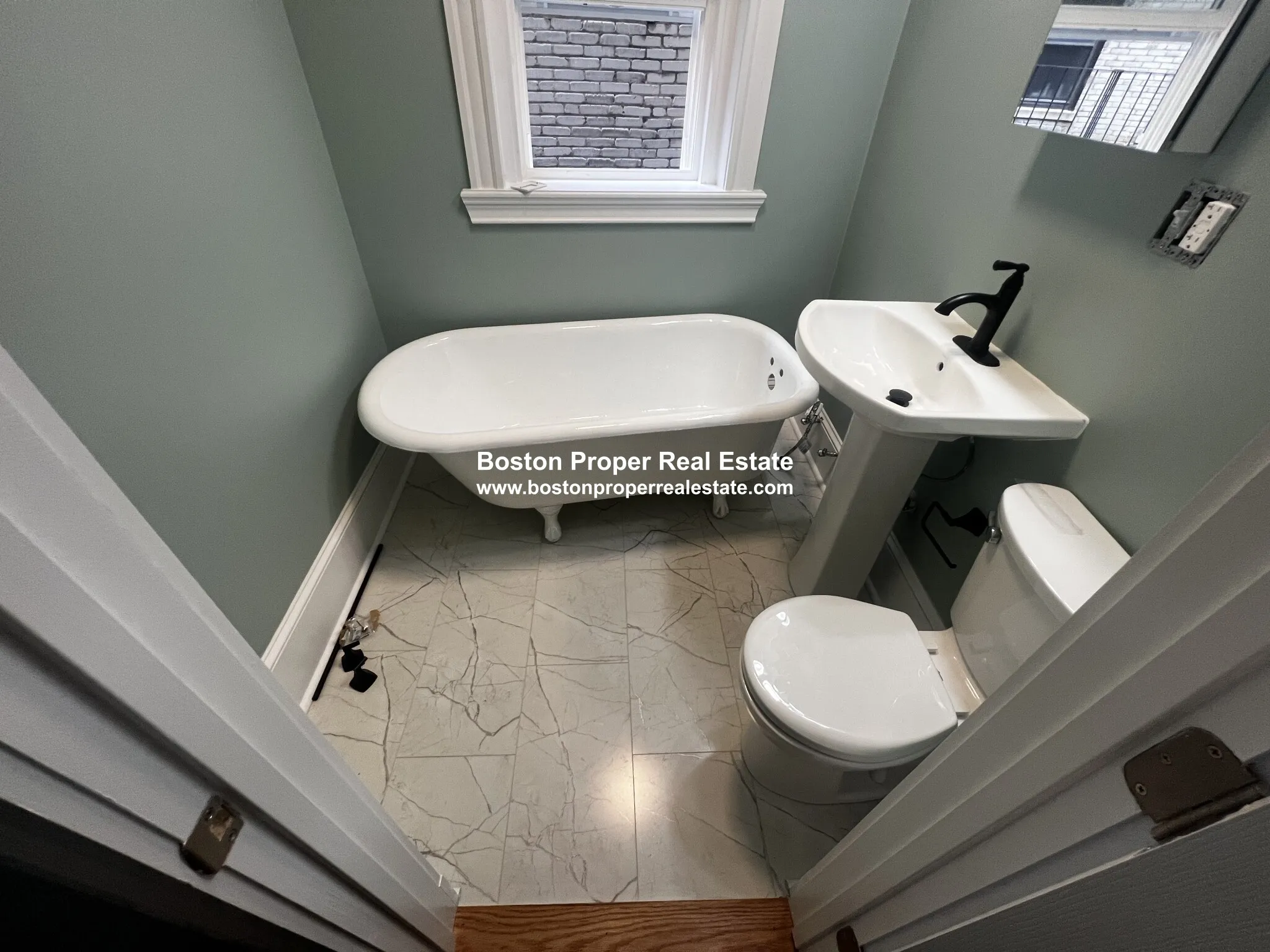 2 bed, 1 bath apartment for rent at 55 Park Dr Unit 10, Fenway — photo 6 of 8