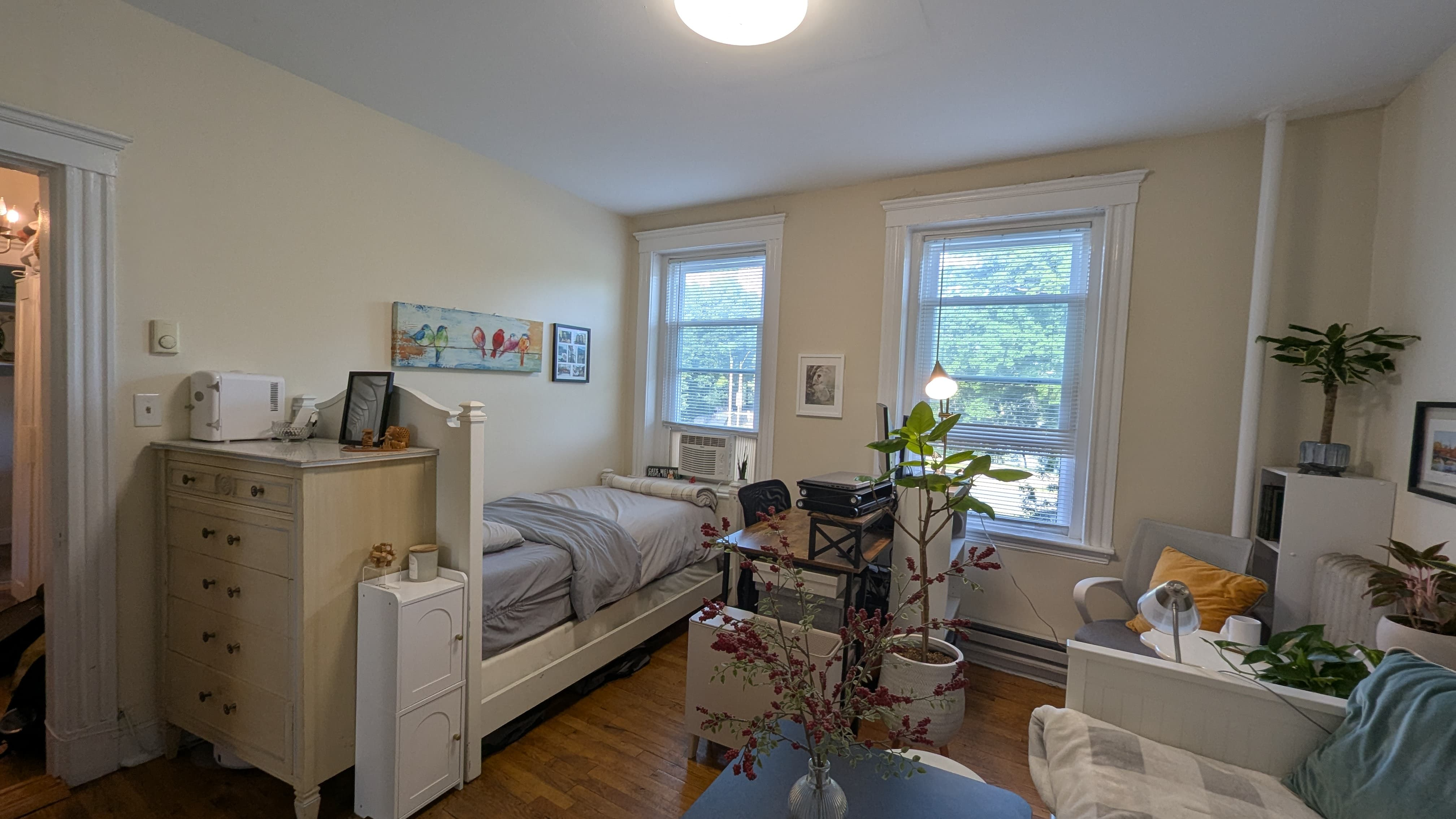 Studio bed, 1 bath apartment for rent at 55 Park Dr Unit 11, Fenway — photo 1 of 7