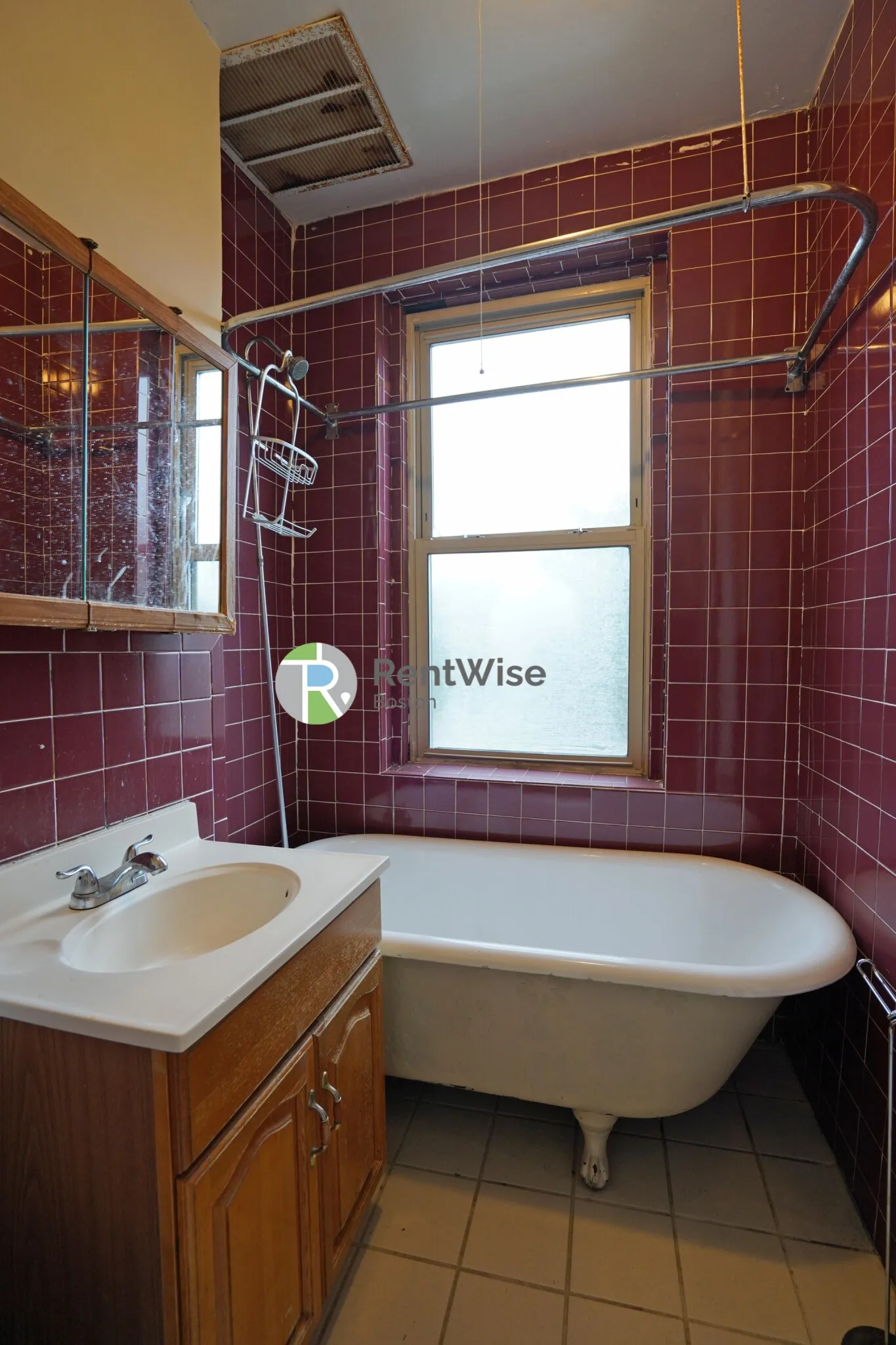 Studio bed, 1 bath apartment for rent at 55 Park Dr Unit 18, Fenway — photo 11 of 18