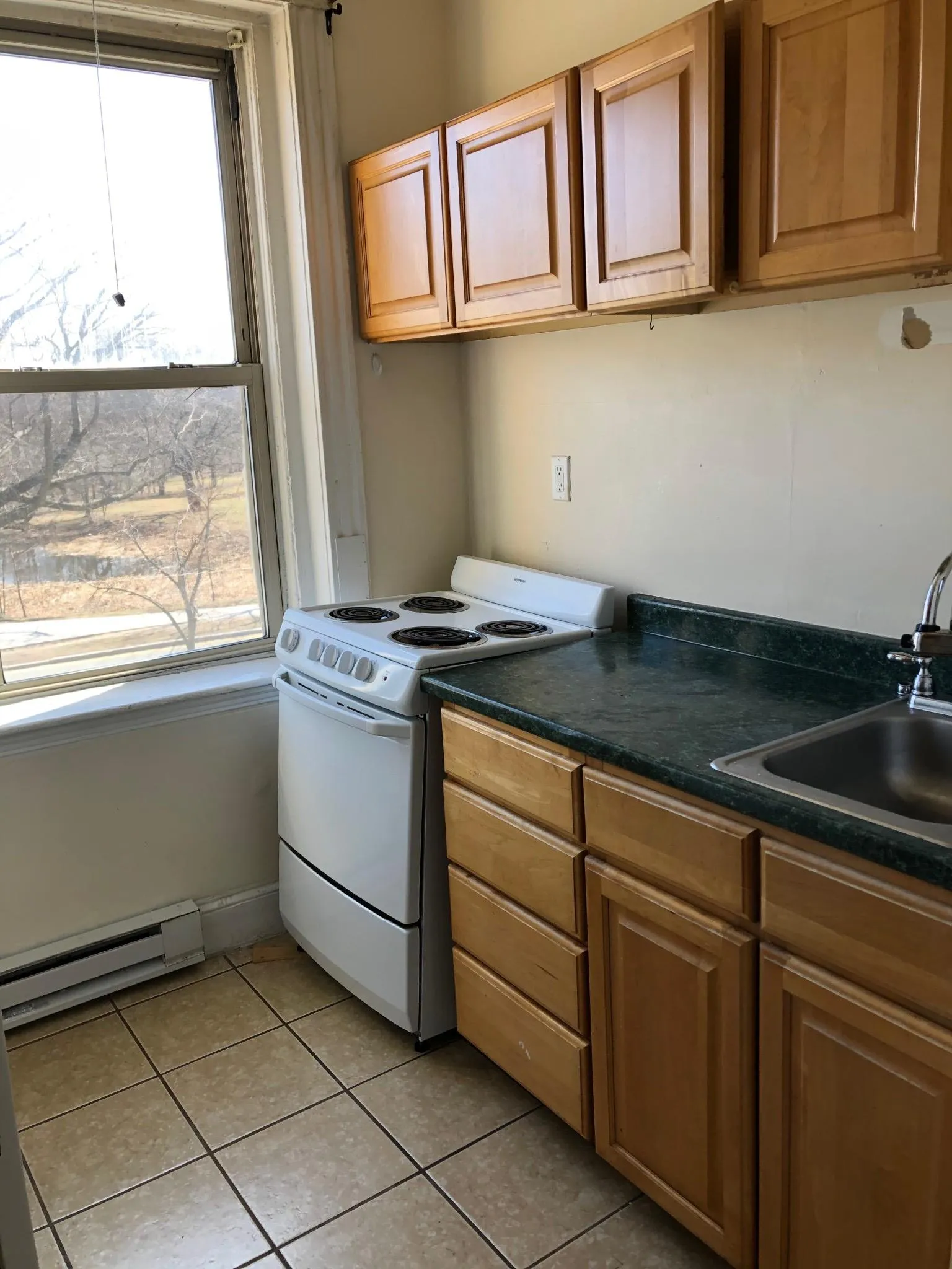 Studio bed, 1 bath apartment for rent at 55 Park Dr Unit 18, Fenway — photo 13 of 18