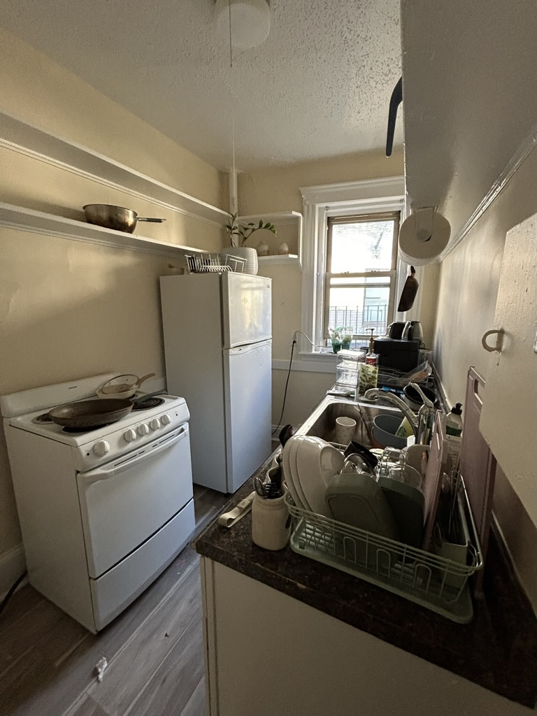 Studio bed, 1 bath apartment for rent at 55 Park Dr Unit 22, Fenway — photo 9 of 10