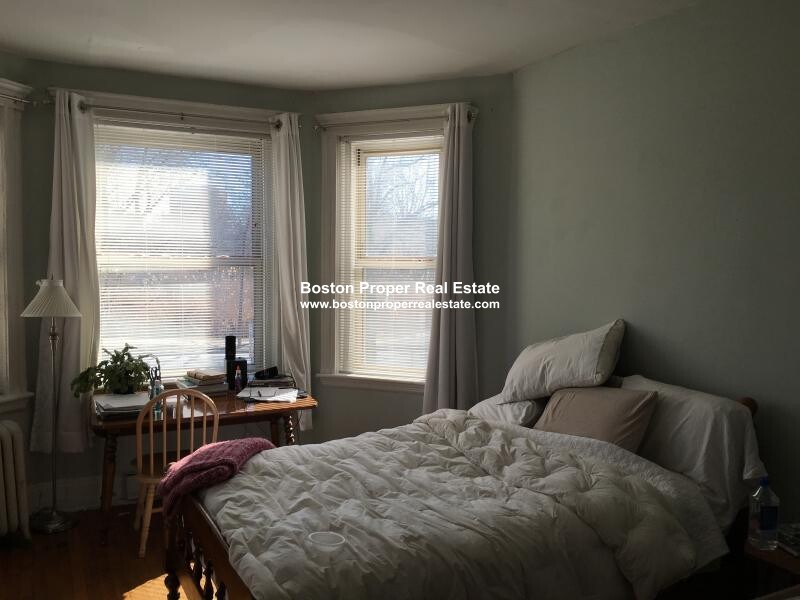 2 bed, 1 bath apartment for rent at 55 Park Dr Unit 23, Fenway — photo 7 of 14