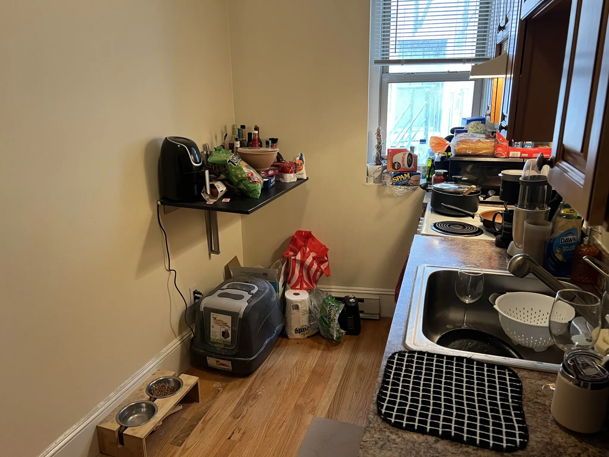Studio bed, 1 bath apartment for rent at 55 Park Dr Unit 4O, Fenway — photo 4 of 4
