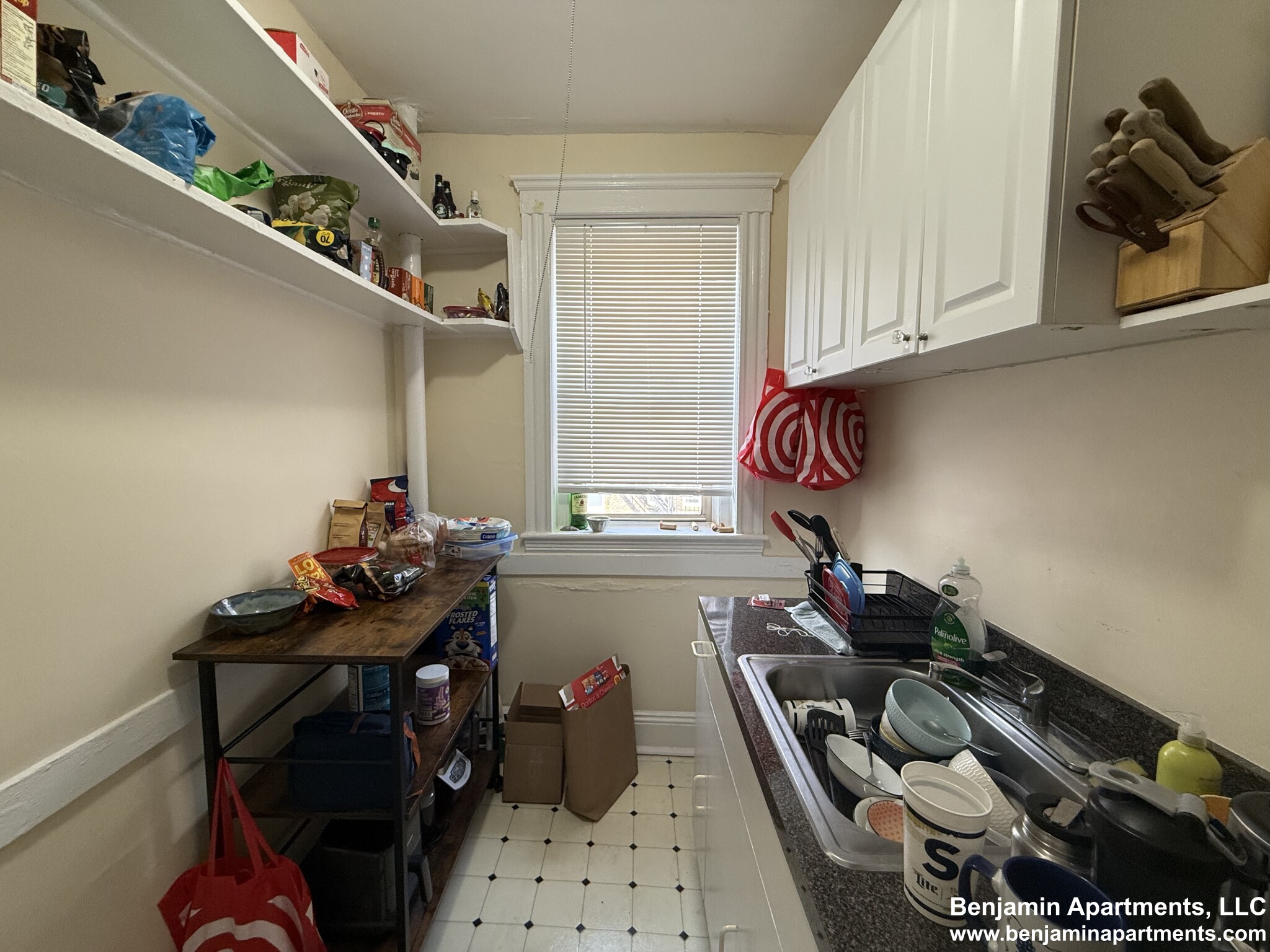 Studio bed, 1 bath apartment for rent at 55 Park Dr Unit 8O, Fenway — photo 5 of 7