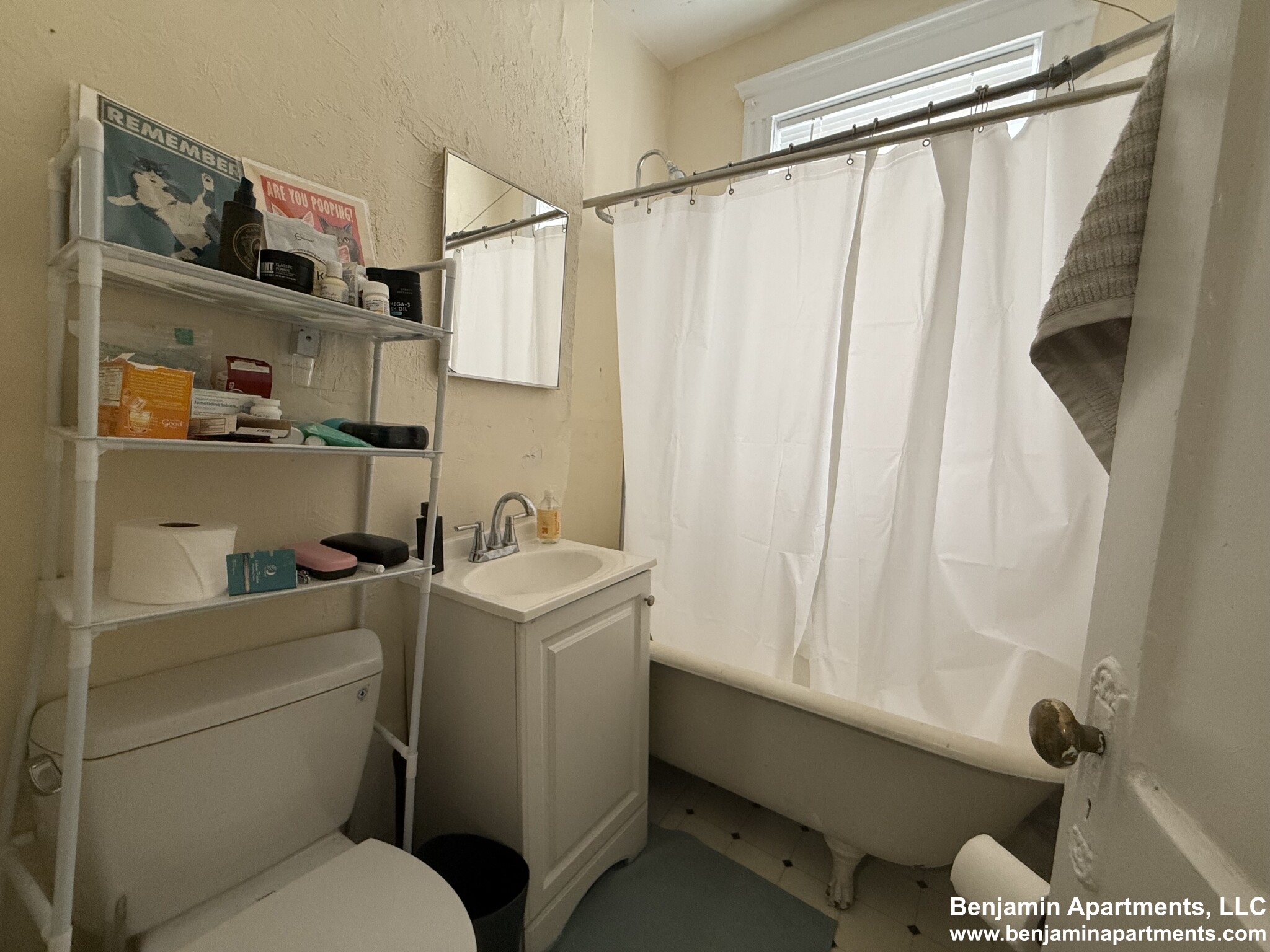 Studio bed, 1 bath apartment for rent at 55 Park Dr Unit 8O, Fenway — photo 4 of 7