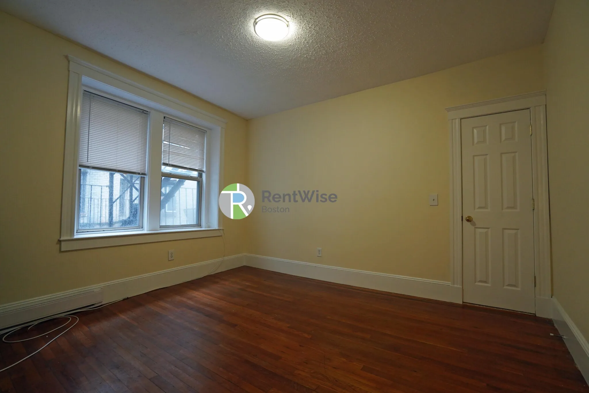 Studio bed, 1 bath apartment for rent at 55 Park Dr Unit 9, Fenway — photo 1 of 15