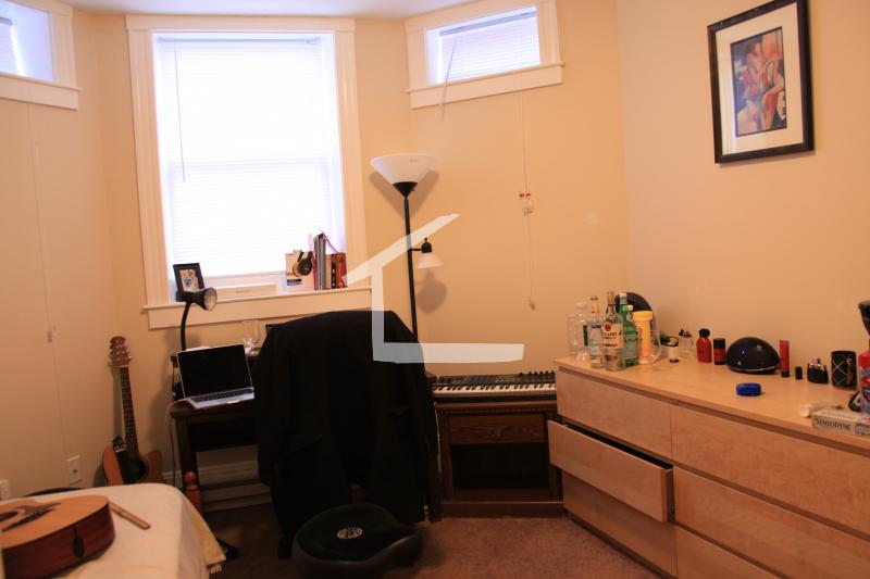 3 bed, 1 bath apartment for rent at 55 Park Dr Unit G-1, Fenway — photo 3 of 21