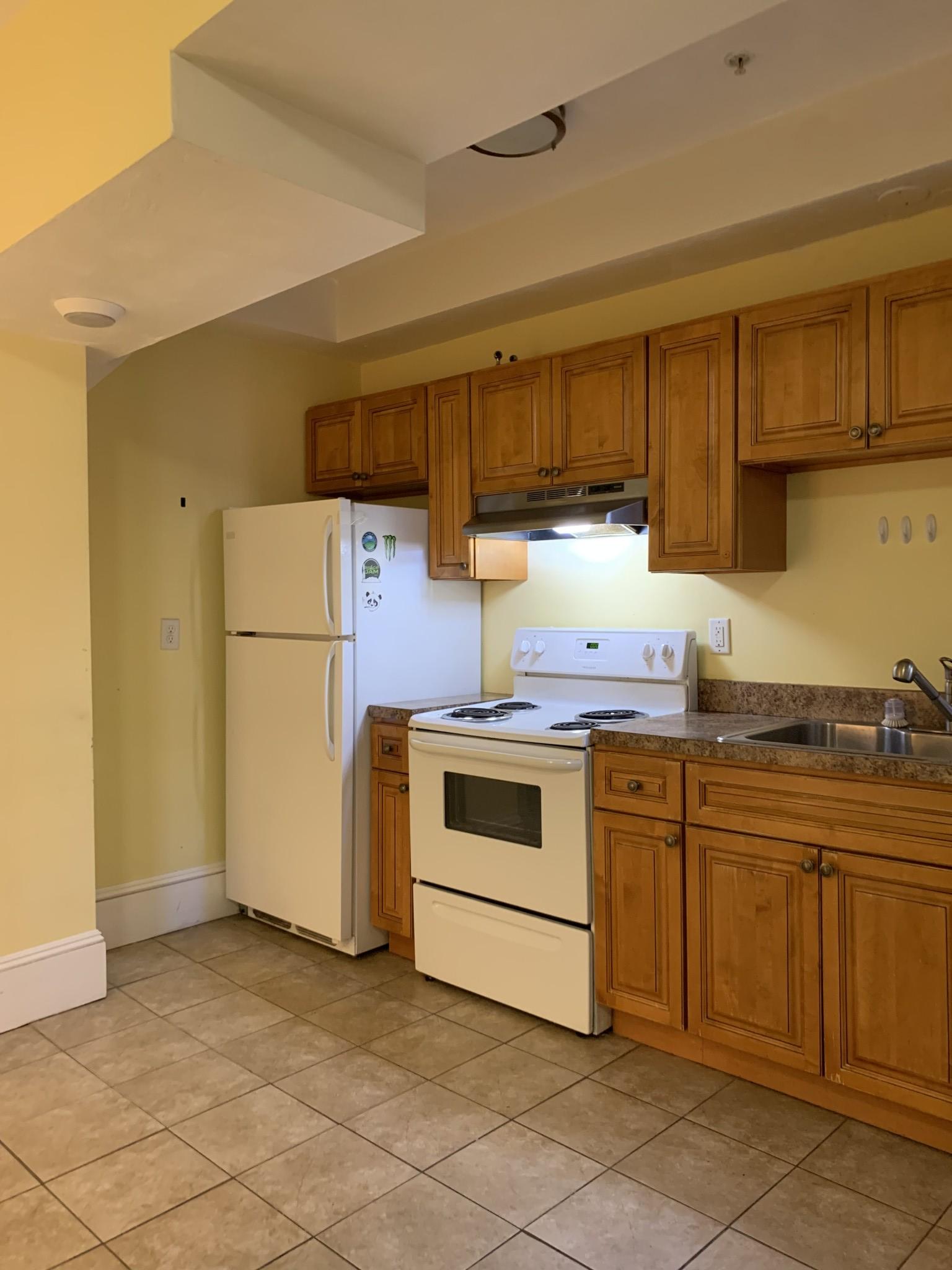 3 bed, 1 bath apartment for rent at 55 Park Dr Unit G-1, Fenway — photo 10 of 21