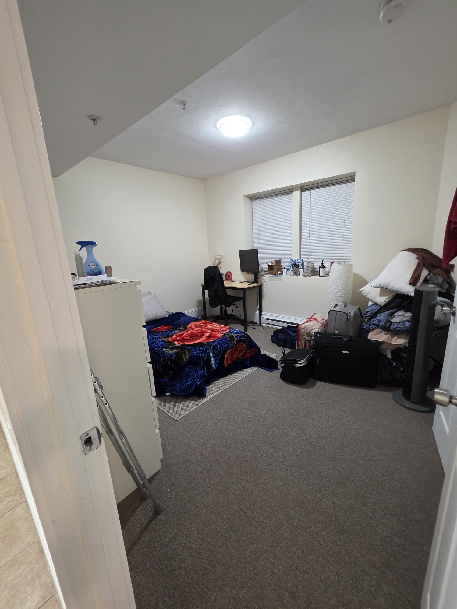3 bed, 1 bath apartment for rent at 55 Park Dr Unit G-2, Fenway — photo 2 of 11