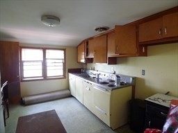 1 bed, 1 bath apartment for rent at 55 Pilgrim Ave Unit 2, Worcester — photo 9 of 15